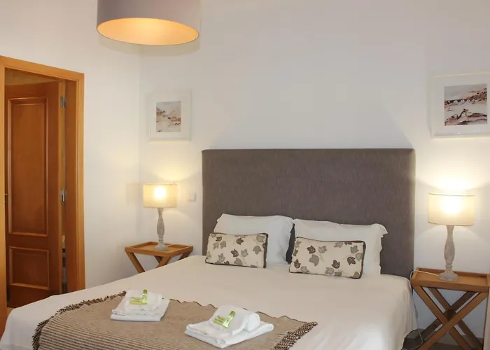 Apartamento Confortavel T2 Óbidos